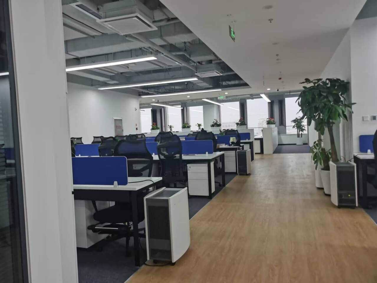 太阳宫大厦      4500 平米办公室   